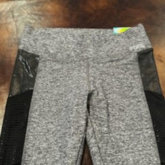 NWT Victoria's Secret Pink Gray Shimmer Pocket Mesh Ultimate Yoga Leggings - Picture 12 of 13